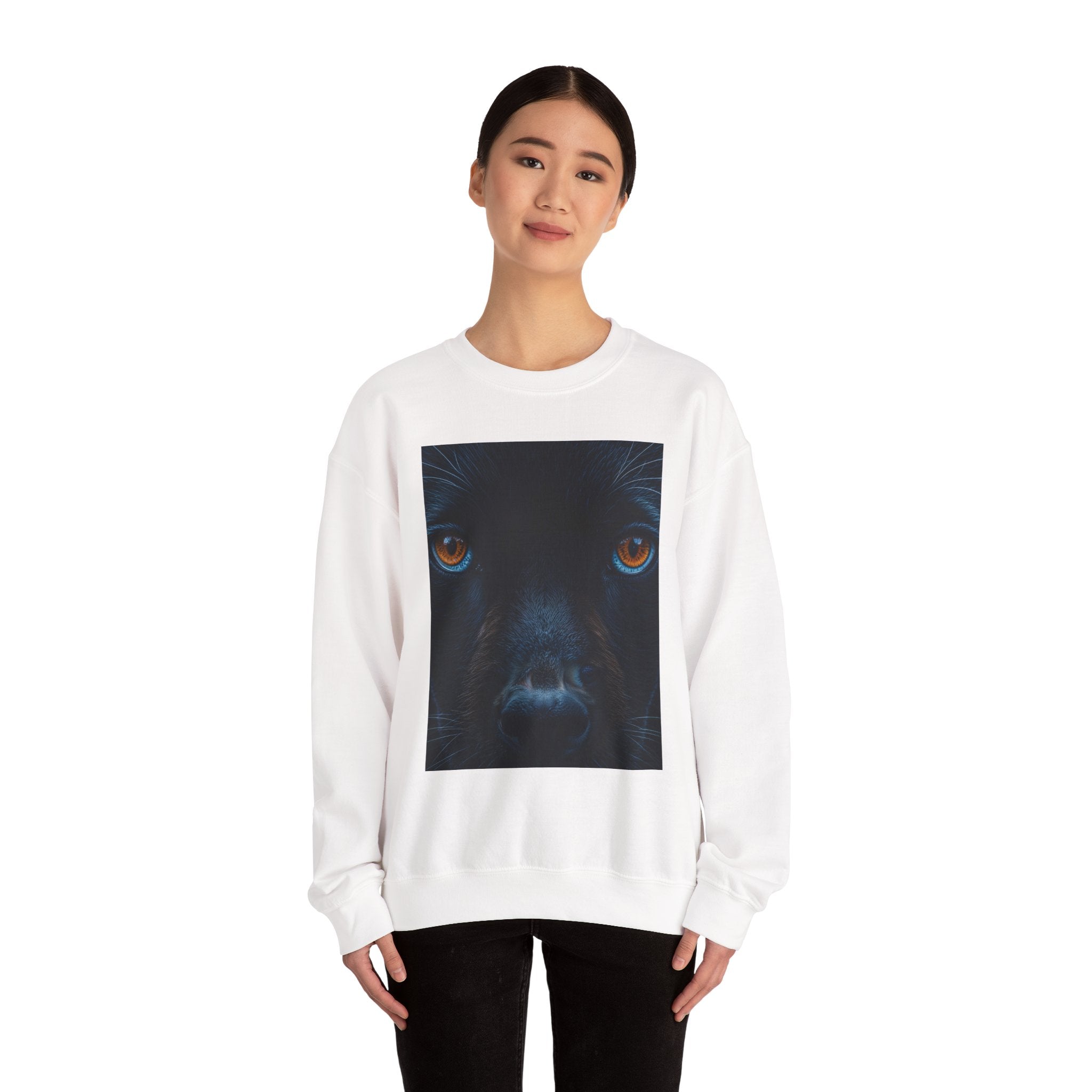 Sweat-shirt à motif loup noir | Gros plan sur les yeux orange